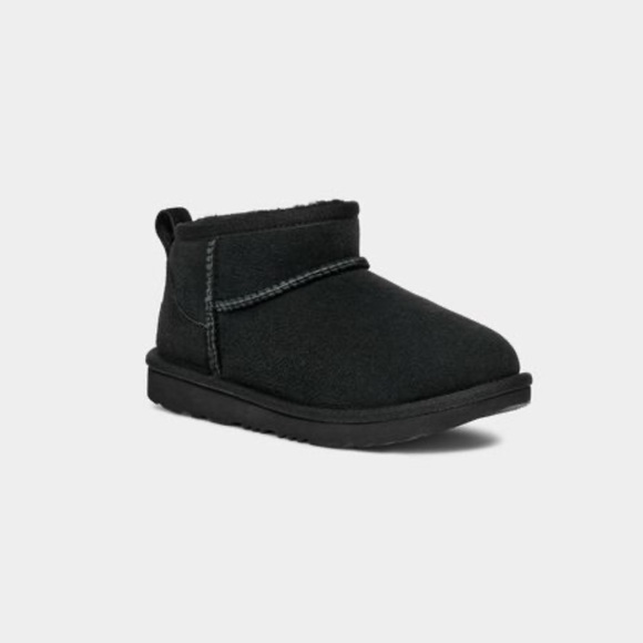 UGG Ultra Mini Classic Boot - Black - Picture 11 of 13